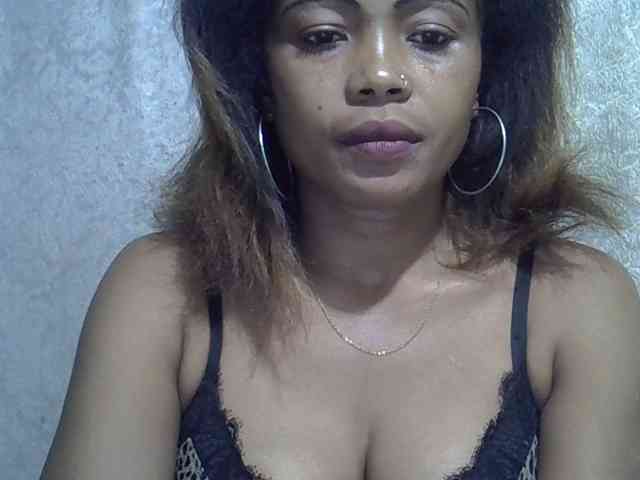 Sexywife1 webcam