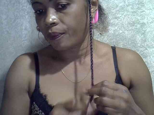 Sexywife1 webcam