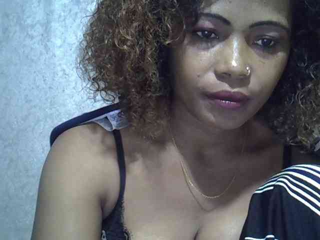 Sexywife1 webcam