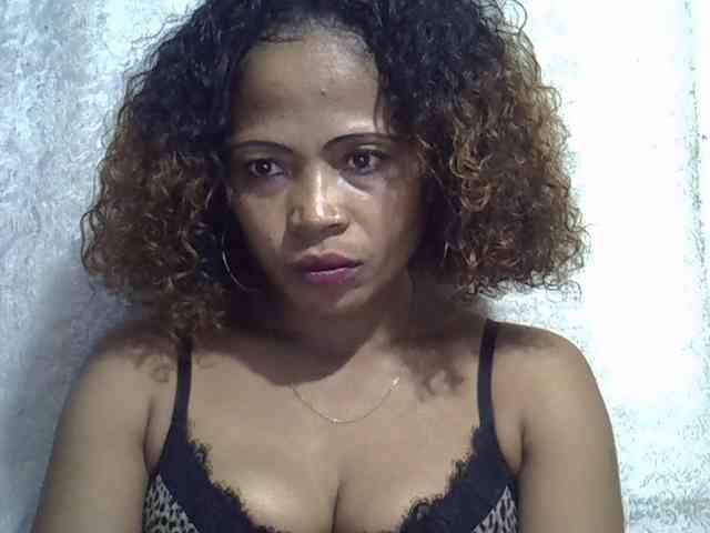 Sexywife1 webcam