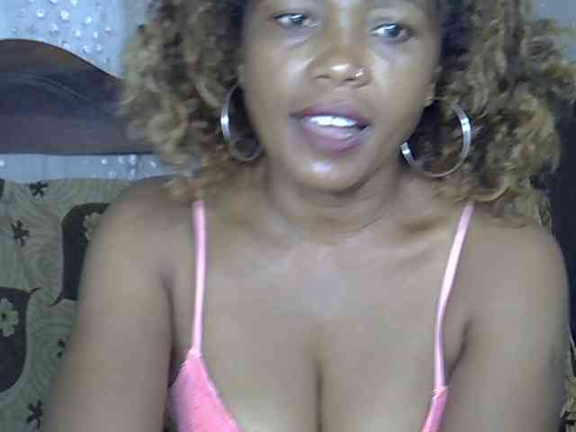 Sexywife1 Live Webcam on BongaCams