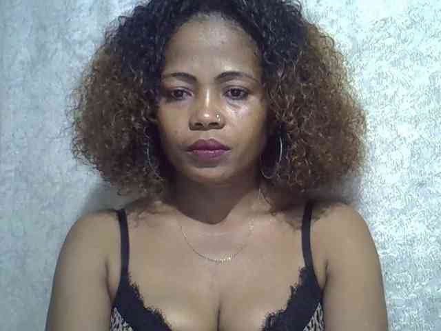 Sexywife1 webcam