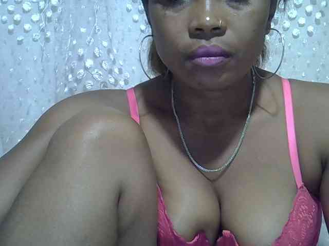 Sexywife1 webcam