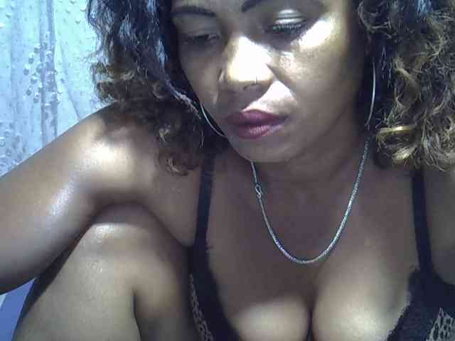 Sexywife1 webcam