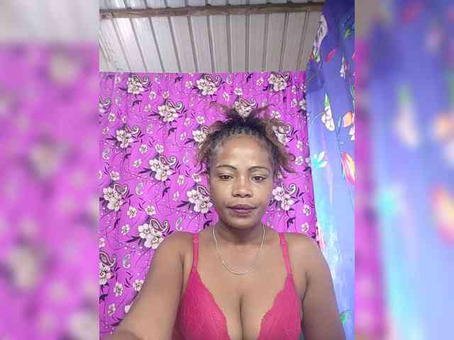 Sexywife1 Live Webcam on BongaCams