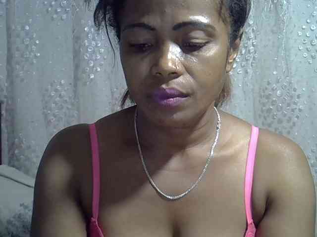 Sexywife1 webcam