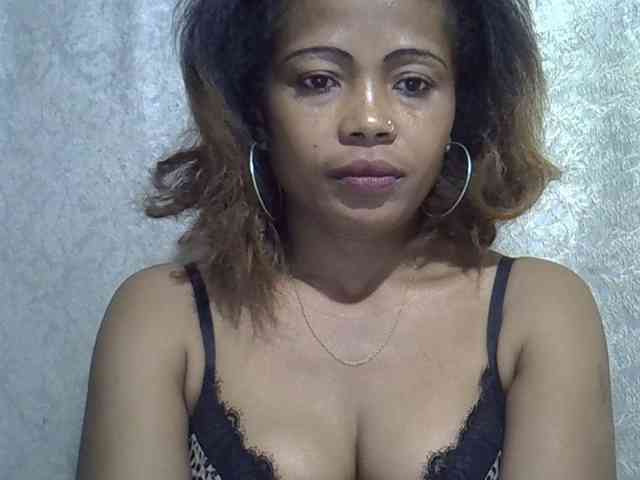 Sexywife1 webcam