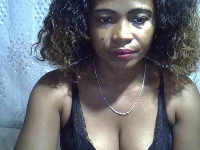 Sexywife1 Live Webcam on BongaCams