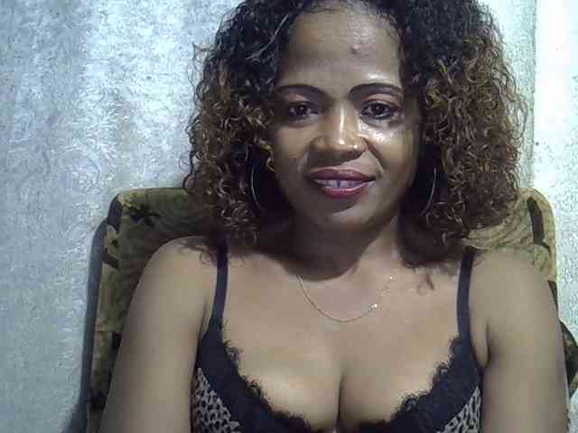 Sexywife1 webcam