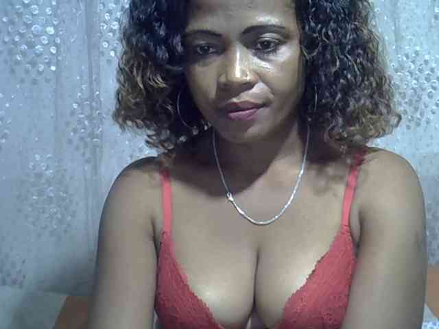 Sexywife1 webcam