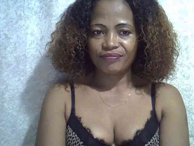 Sexywife1 webcam