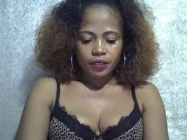 Sexywife1 webcam