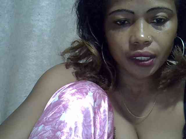 Sexywife1 webcam