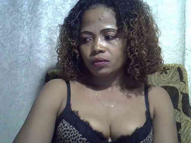Sexywife1 webcam