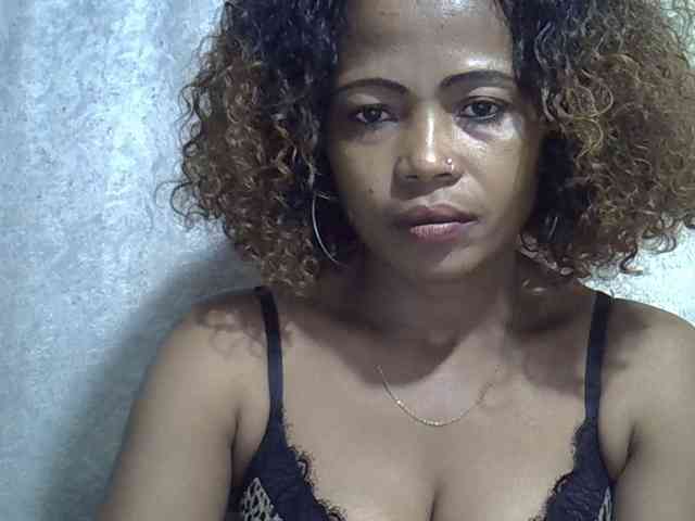 Sexywife1 webcam