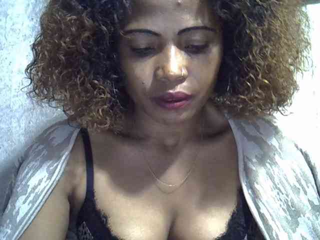 Sexywife1 webcam