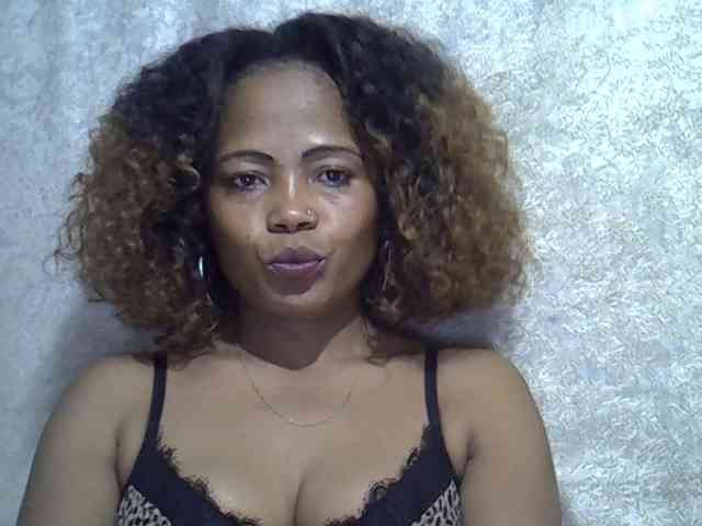 Sexywife1 webcam