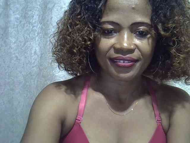 Sexywife1 webcam