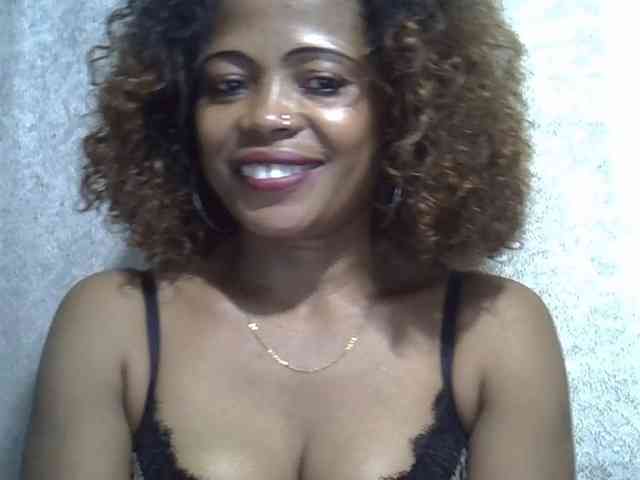 Sexywife1 webcam