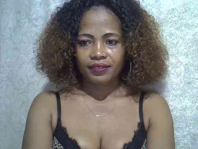 Sexywife1 webcam