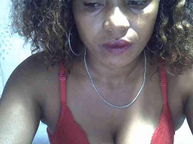 Sexywife1 webcam