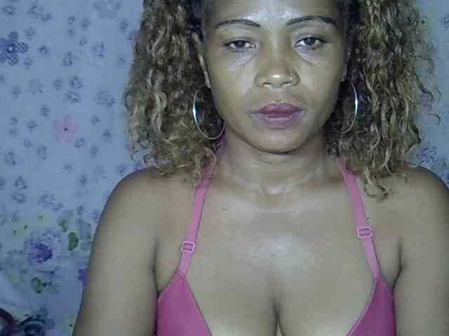 Sexywife1 webcam