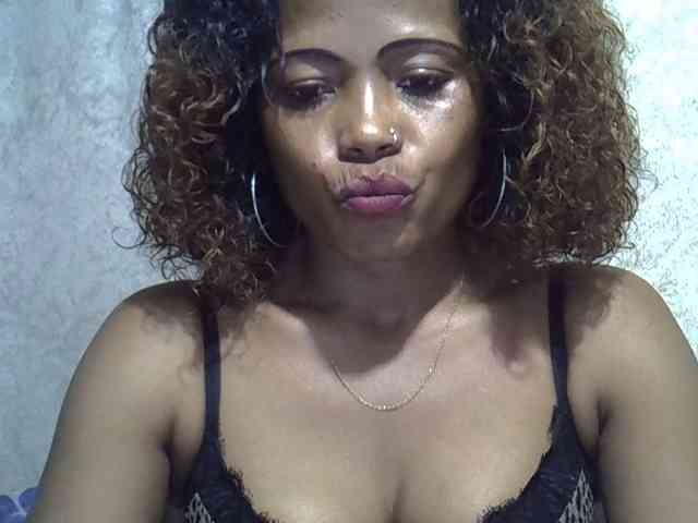 Sexywife1 webcam
