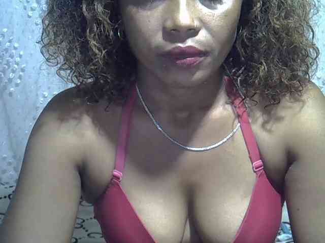 Sexywife1 webcam