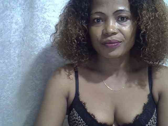 Sexywife1 webcam