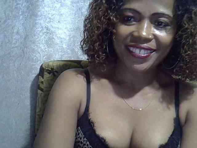 Sexywife1 webcam
