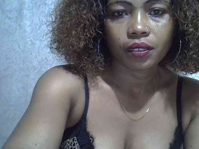 Sexywife1 webcam