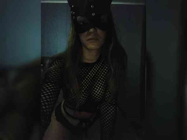 Queen75 webcam