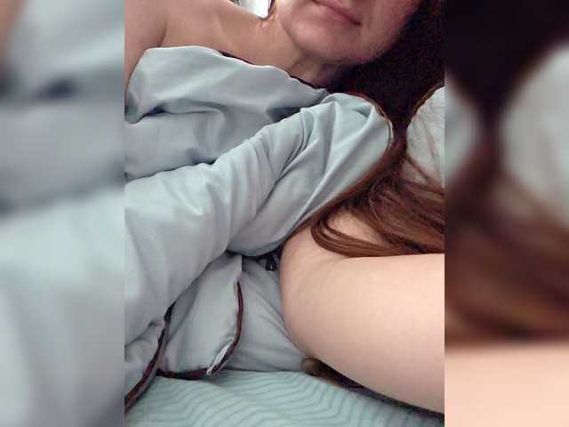 Fox-SEXI's BongaCams show and profile