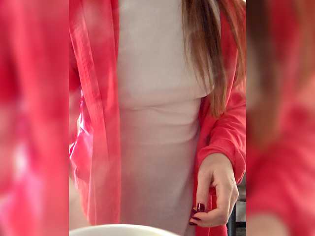 Fox-SEXI's BongaCams show and profile