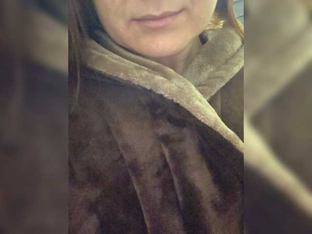 Fox-SEXI's BongaCams show and profile