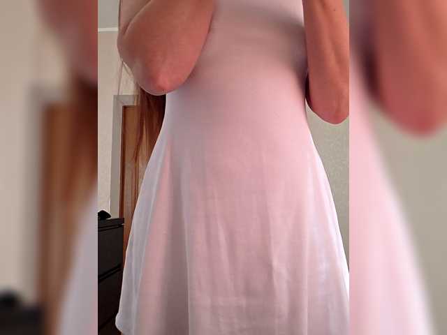 Fox-SEXI's BongaCams show and profile