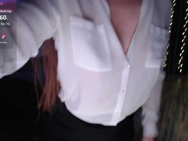 Fox-SEXI's BongaCams show and profile