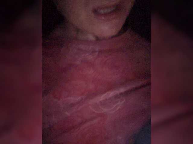 Fox-SEXI's BongaCams show and profile