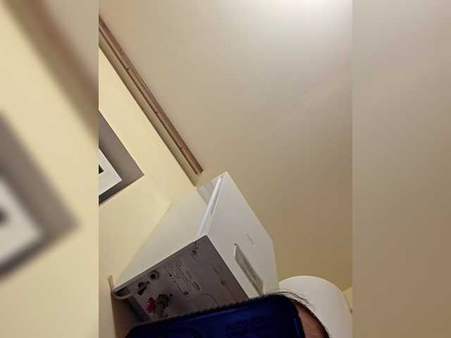 Fox-SEXI's BongaCams show and profile