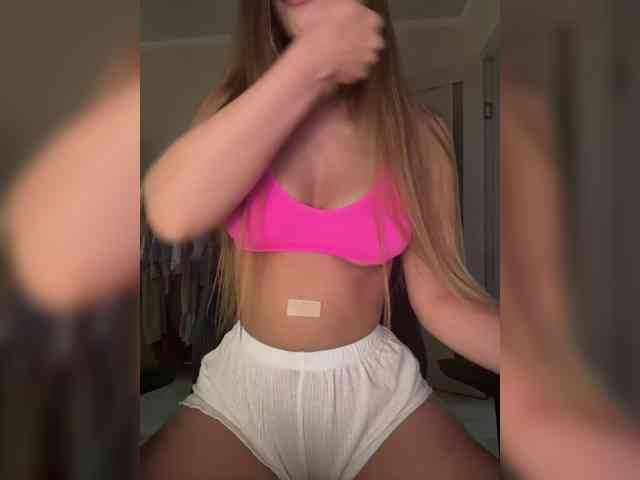 -Mona- webcam