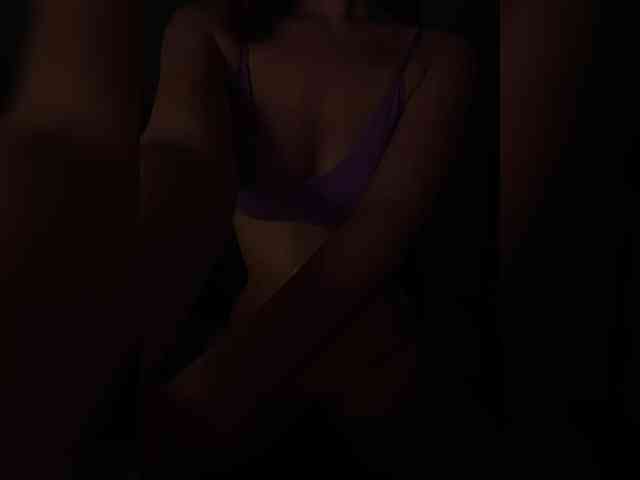 -Mona- webcam