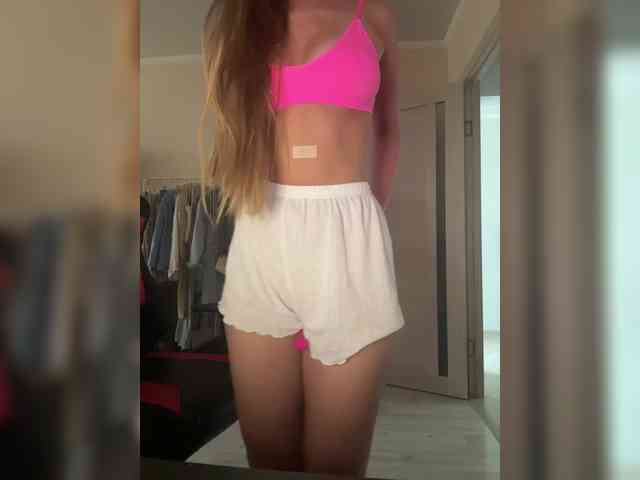 -Mona- webcam