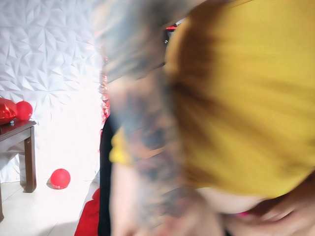 Kittyhotass1's BongaCams show and profile