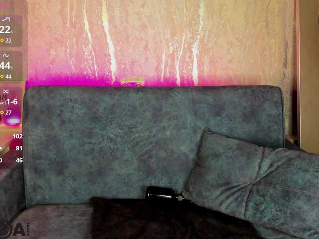  Niktoria-Shy chat room