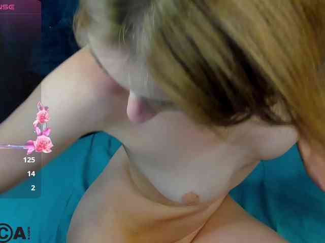Niktoria-Shy webcam