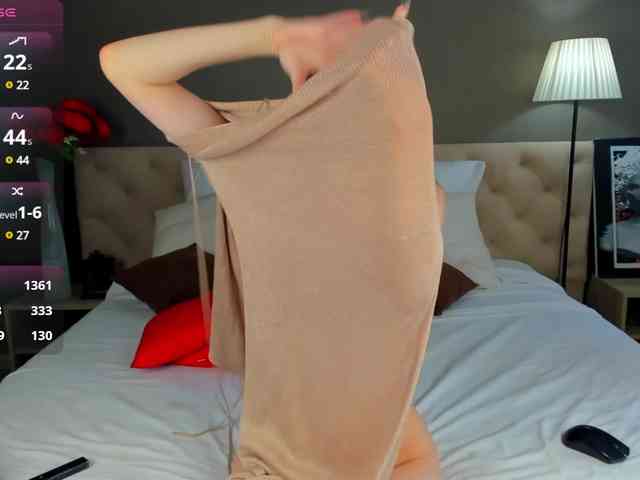 Niktoria-Shy webcam