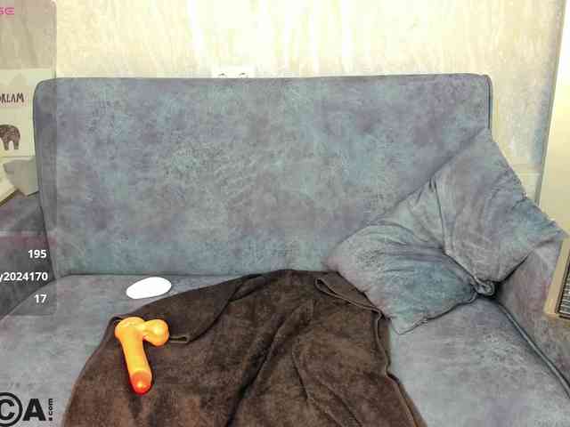Niktoria-Shy webcam