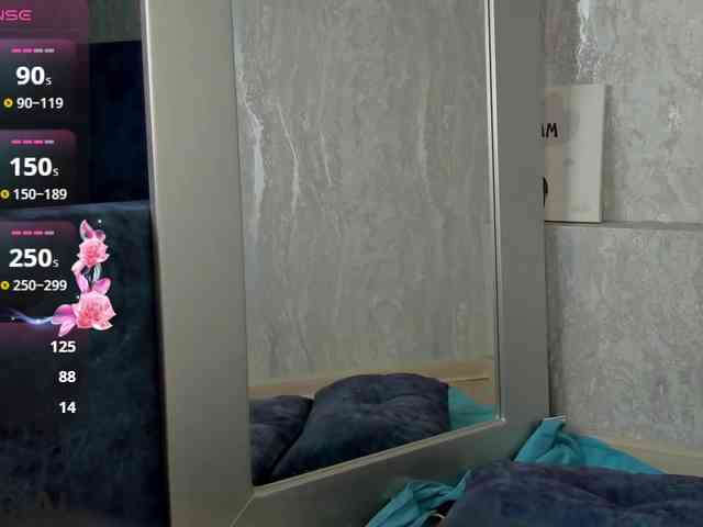 Niktoria-Shy webcam