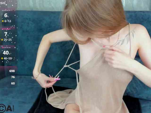 Niktoria-Shy webcam