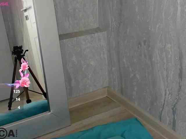 Niktoria-Shy webcam